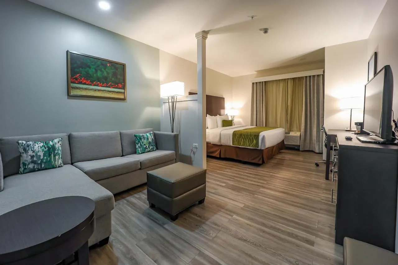 Comfort Inn & Suites Tobago Signal Hill Hotel